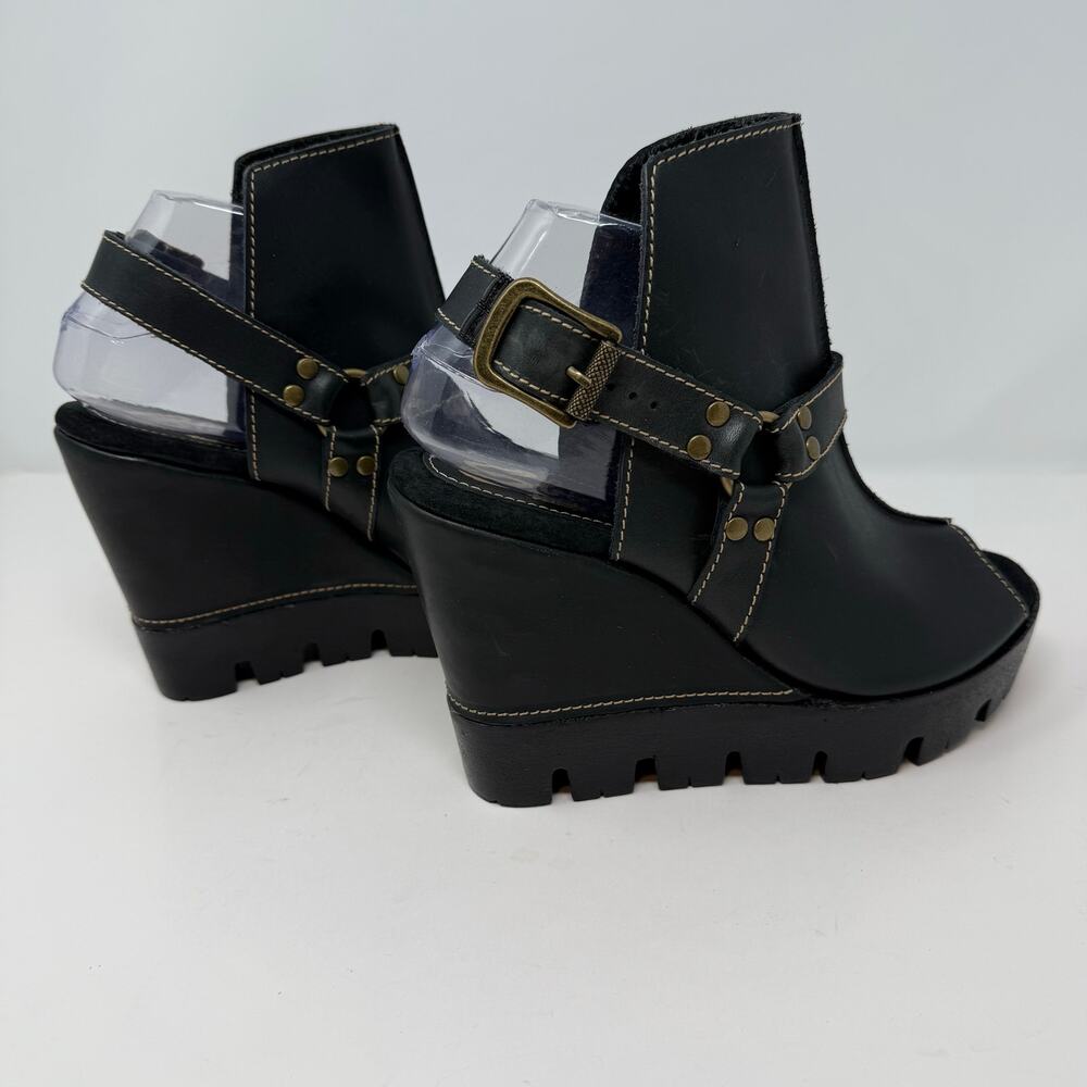 Sbicca Rayanne Wedge Ankle Booties Women's 9M Black Sandals Luxury EUC - Picture 7 of 16